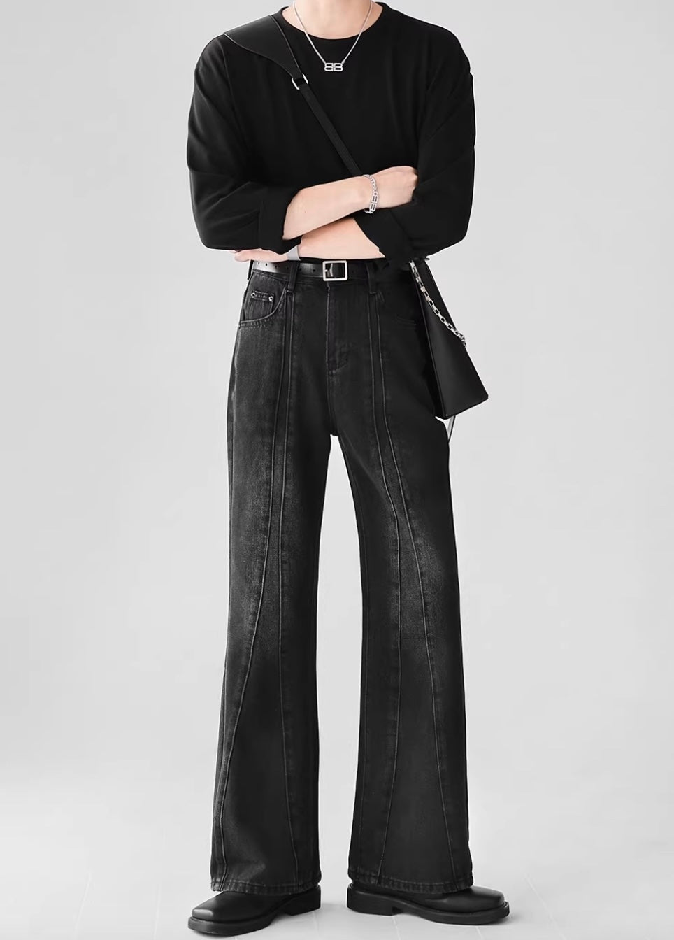 センタープレスフレアデニムパンツ