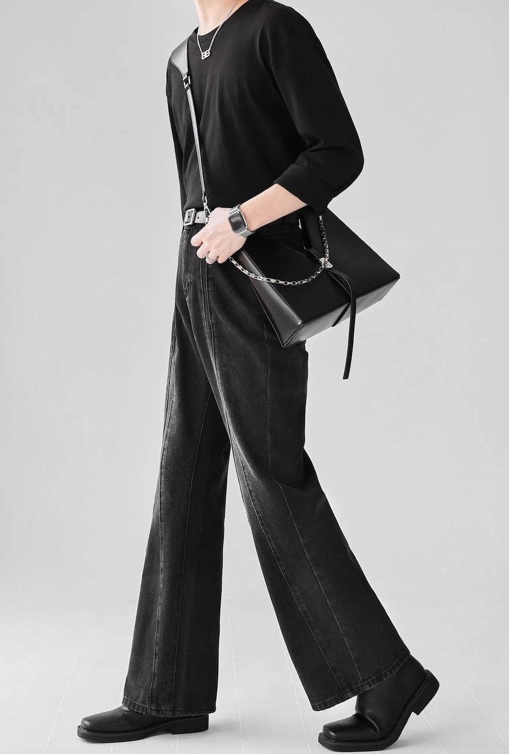 センタープレスフレアデニムパンツ