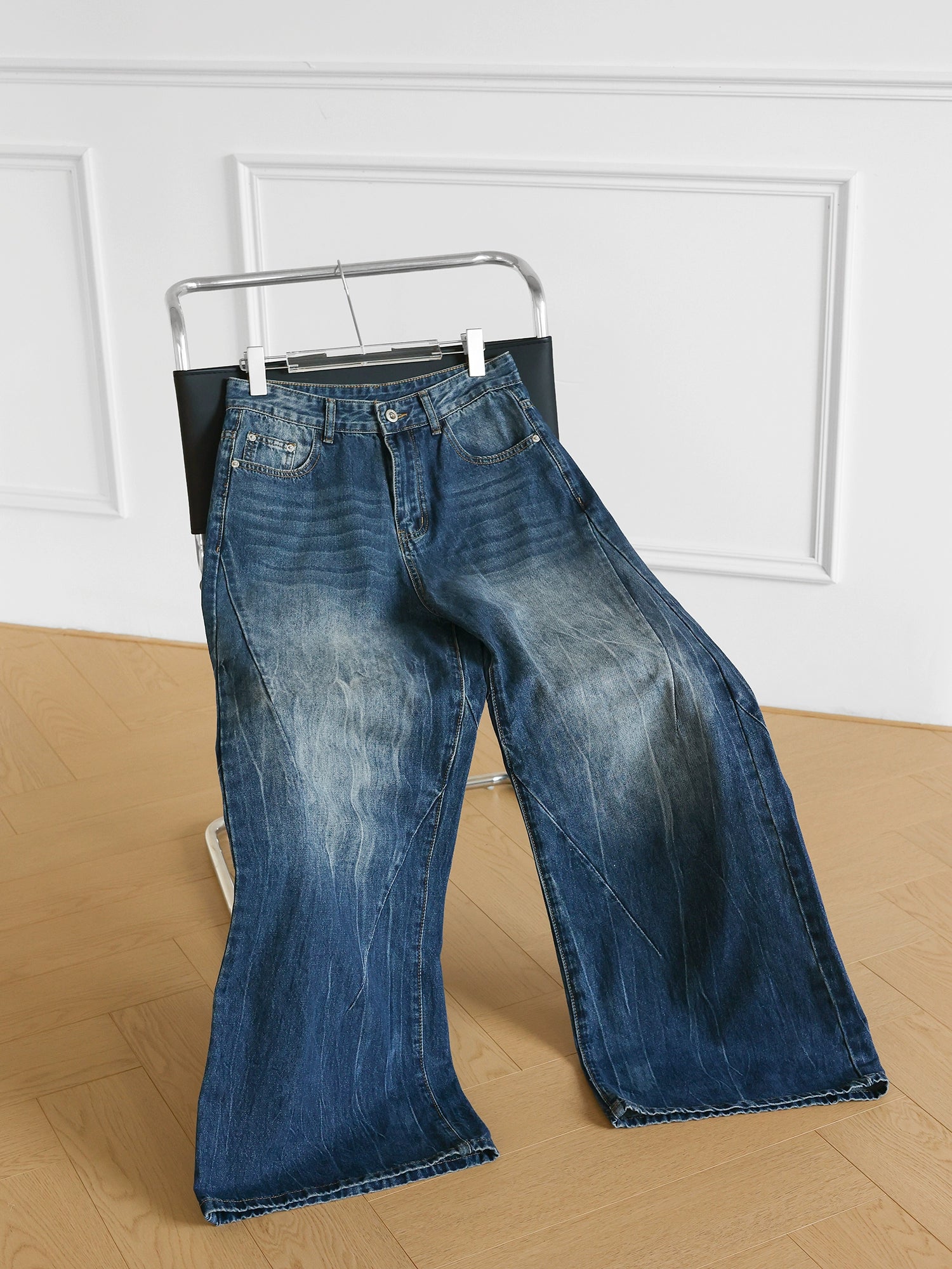 フェードウォッシュルーズフィットデニムパンツ