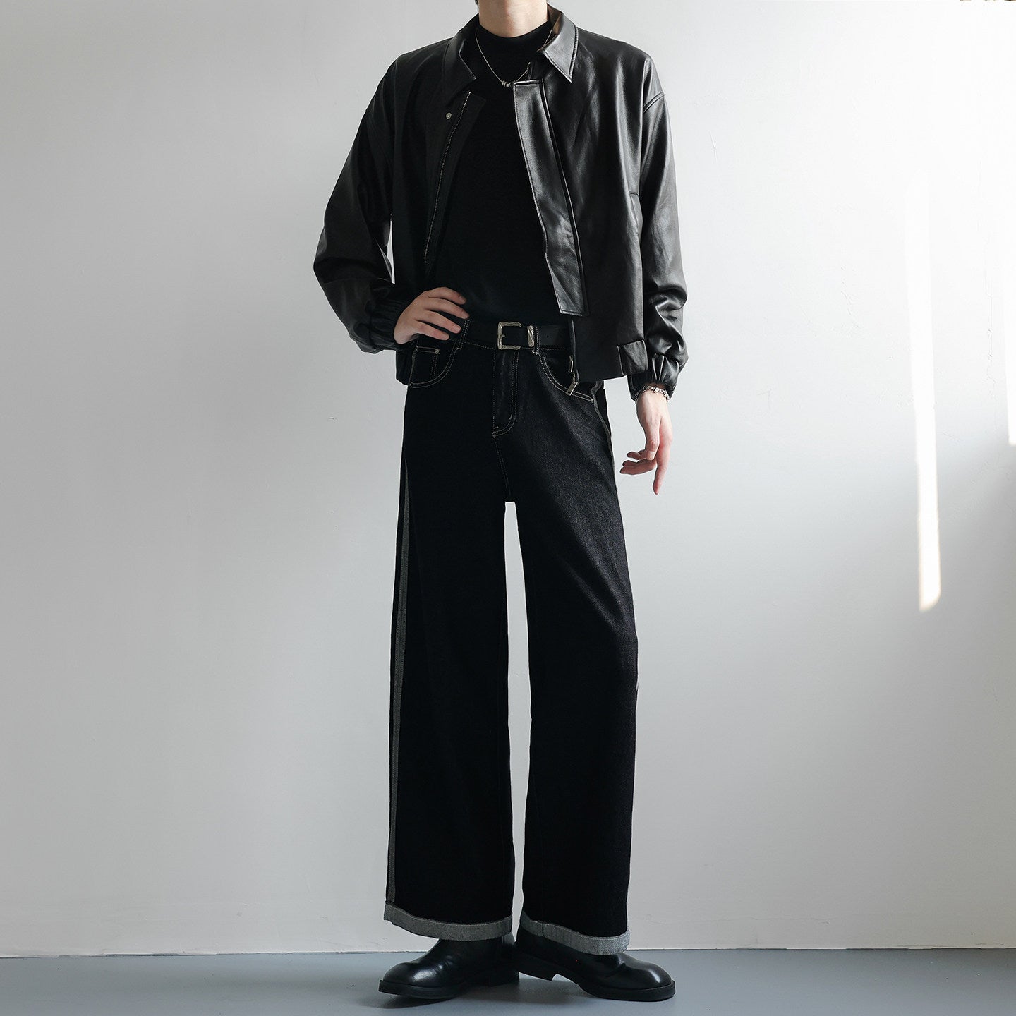 サイドアクセントワイドストレートデニム